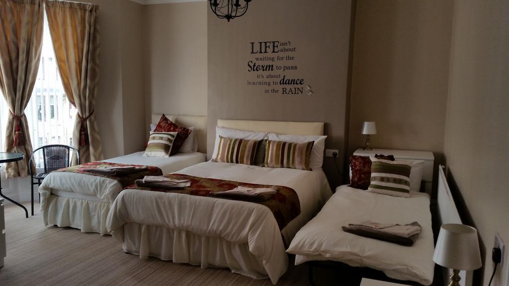 Hotel The Trevelyan à Morecambe Extérieur photo