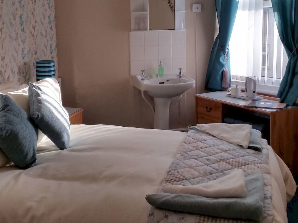 Hotel The Trevelyan à Morecambe Extérieur photo