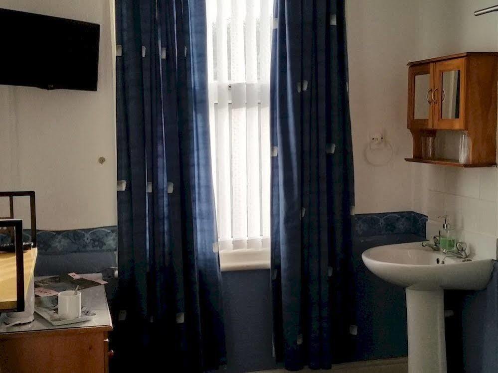 Hotel The Trevelyan à Morecambe Extérieur photo