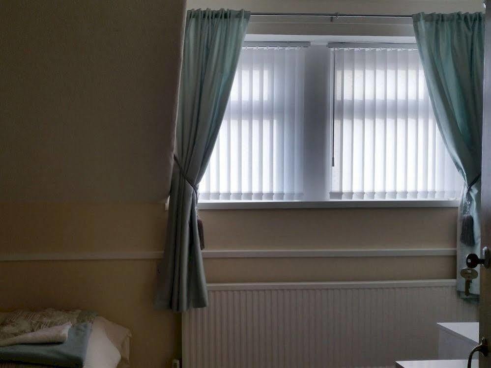 Hotel The Trevelyan à Morecambe Extérieur photo